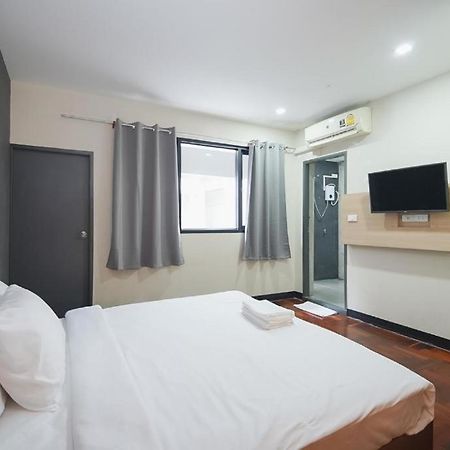 Go Inn Bts St Louis Silom - โกอินน์ บีทีเอส เซนต์หลุยส์ สีลม 4 Bangkok Exterior foto